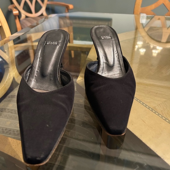 Classic Stuart Weitzman suede mules. 2 1/2 inch heels. - Picture 3 of 4